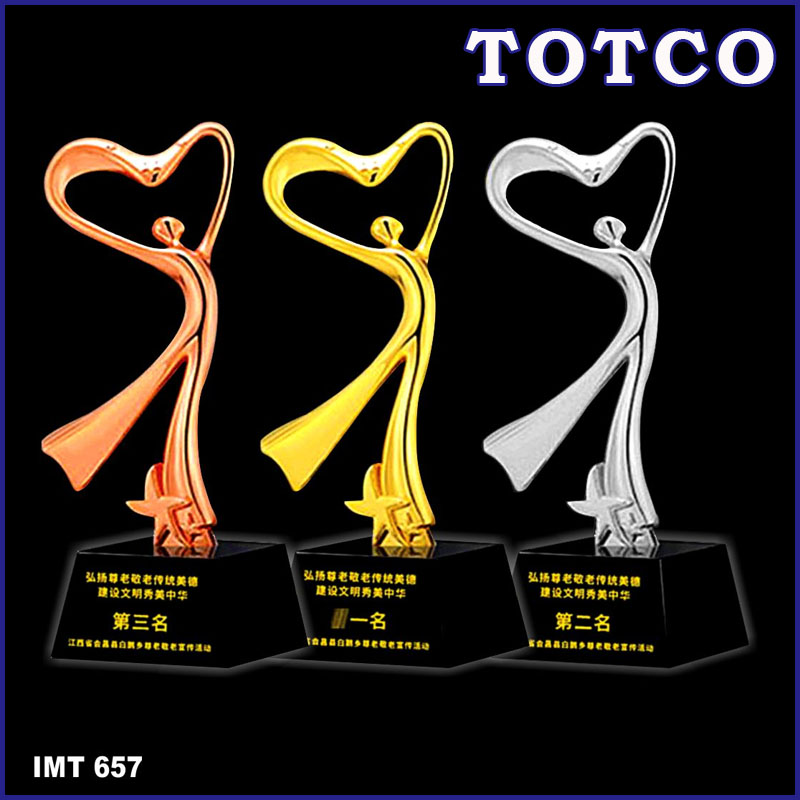 Exclusive Metal Crystal Award IMT 657